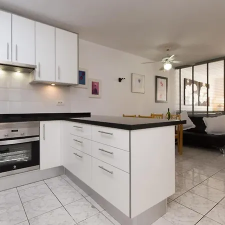 Sunset Bay 9 - One Bed Apartment Costa Adeje (Tenerife)